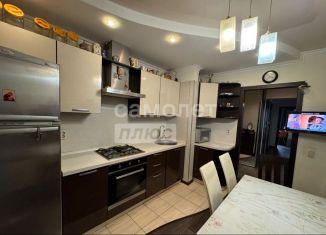 Продается четырехкомнатная квартира, 70 м2, Ставрополь, улица Пирогова, 32, микрорайон № 34