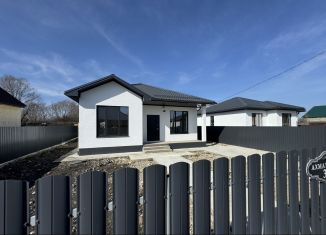 Продаю дом, 105 м2, поселок городского типа Мостовской, улица Твардовского