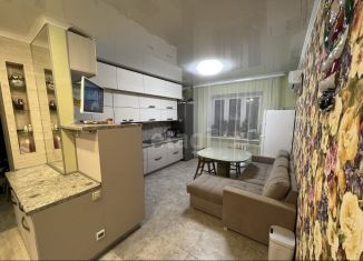 Продаю 2-ком. квартиру, 75 м2, Тюмень, улица Николая Семёнова, 31, ЖК Домостроитель