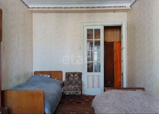 Продажа 2-ком. квартиры, 48.7 м2, Златоуст, улица Карла Маркса, 11