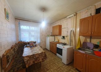 Продам 1-ком. квартиру, 38 м2, Арск, Комсомольская улица, 29