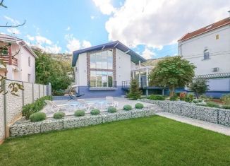 Продаю дом, 140 м2, Сочи, микрорайон Центральный