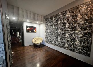 Продаю 1-ком. квартиру, 54 м2, Ейск, Красная улица, 53/5к3