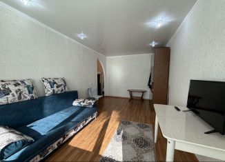 Однокомнатная квартира на продажу, 31 м2, Азнакаево, улица Хасанова, 27