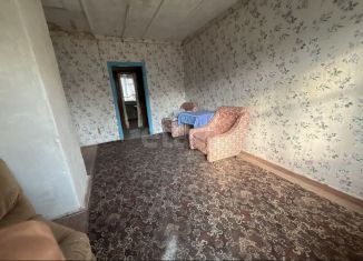 Трехкомнатная квартира на продажу, 54.1 м2, поселок Коминтерн, Коммунистическая улица, 22