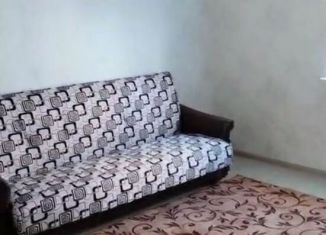 Сдаю в аренду 2-ком. квартиру, 56 м2, Саратов, улица имени А.В. Плякина, 5, ЖК Авиатор