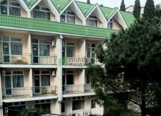 Продам квартиру студию, 34 м2, посёлок городского типа Партенит, Прибрежная улица, 7