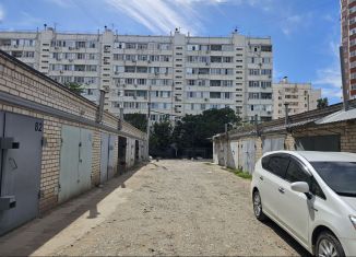 Продается гараж, 30 м2, Астрахань, улица Куликова, 79А