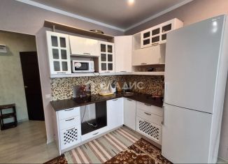 Сдача в аренду 1-ком. квартиры, 40 м2, Тобольск, улица Семёна Ремезова, 58