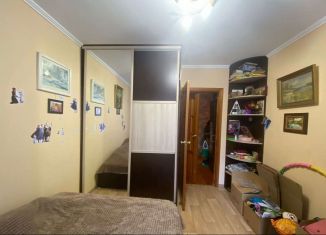Продается 2-комнатная квартира, 54.3 м2, Белоозёрский, Комсомольская улица, 11