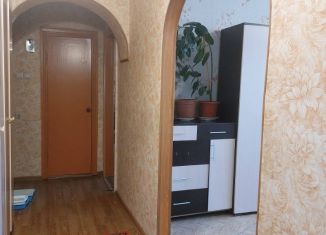 Продается двухкомнатная квартира, 47 м2, Аткарск, улица Серова, 11