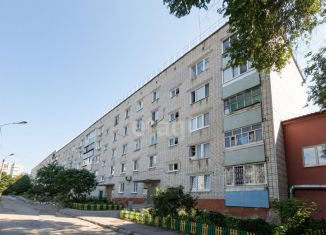 Продаю 1-комнатную квартиру, 32 м2, рабочий поселок Ишеевка, улица Гагарина, 17