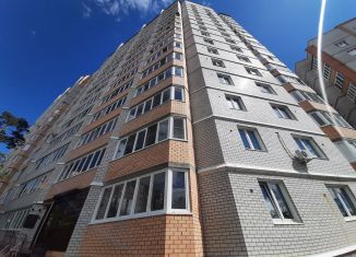 Продается однокомнатная квартира, 37 м2, Чита, улица Курнатовского, 70