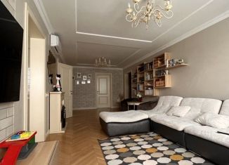 Продается пятикомнатная квартира, 112 м2, Москва, метро Бунинская аллея, улица Адмирала Лазарева, 52к2