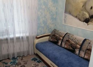Продается 3-комнатная квартира, 45.7 м2, Острогожск, улица Орджоникидзе, 118