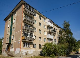 Продается двухкомнатная квартира, 31 м2, Екатеринбург, Рассветная улица, 3, Рассветная улица