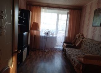 Продам трехкомнатную квартиру, 49.3 м2, посёлок городского типа Безенчук, Центральная улица, 99