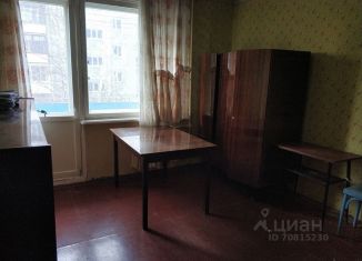Сдается в аренду однокомнатная квартира, 28 м2, Екатеринбург, улица Металлургов, 22, Верх-Исетский район