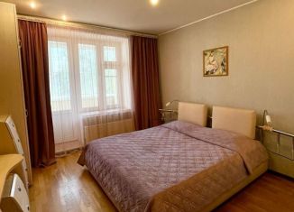 Сдается в аренду 2-комнатная квартира, 81 м2, Татарстан, улица Татарстан, 10