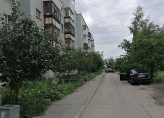 Продается 2-комнатная квартира, 47.2 м2, Свердловская область, Таватуйская улица, 12к1