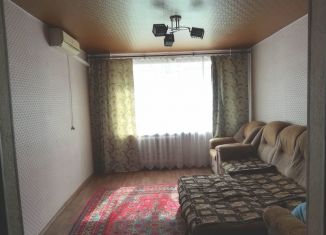 Продается двухкомнатная квартира, 48 м2, Зеленокумск, улица 50 лет Октября, 74