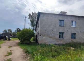 Продам трехкомнатную квартиру, 58 м2, Новгородская область, деревня Берёзка, 11