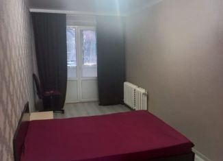 Сдам 2-ком. квартиру, 40 м2, Сальск, улица Дзержинского, 62