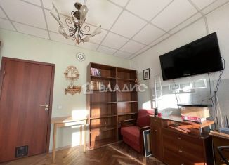 Продам трехкомнатную квартиру, 69.7 м2, Санкт-Петербург, Ропшинская улица, 4, Ропшинская улица