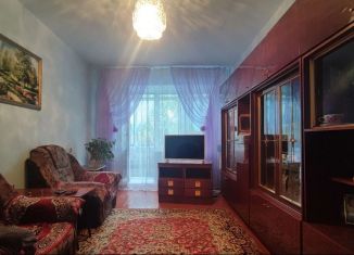 Продажа 2-комнатной квартиры, 43 м2, поселок городского типа Бачатский, Комсомольская улица, 3