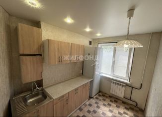 Продается 2-ком. квартира, 45 м2, Новосибирская область, Комсомольская улица, 4