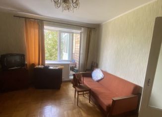 Продаю 3-ком. квартиру, 60 м2, Ливны, Совхозная улица, 110Ж