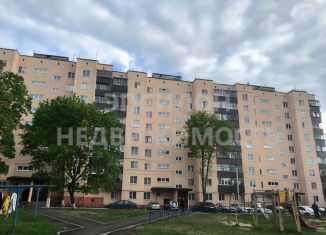 Продаю трехкомнатную квартиру, 61 м2, Курск, Республиканская улица, 50В