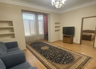 Сдаю в аренду 3-ком. квартиру, 80 м2, Дагестан, улица М. Халилова, 24