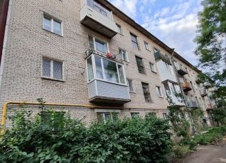 Продам 2-ком. квартиру, 42.5 м2, Гатчина, улица Урицкого