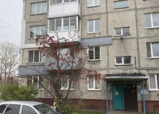 Продам 3-ком. квартиру, 62.4 м2, Кемерово, Инициативная улица, 111