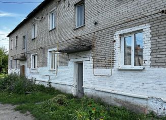 Продается трехкомнатная квартира, 53.2 м2, поселок Черницк, улица Новостройка, 4