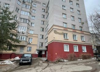 Продажа трехкомнатной квартиры, 71.1 м2, Кировская область, улица Володарского, 146