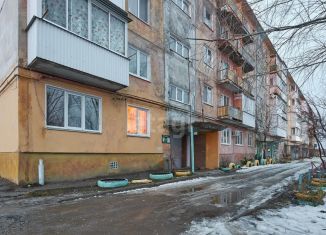 Продам 3-комнатную квартиру, 60 м2, рабочий посёлок Красный Октябрь, улица Нефтяников, 45