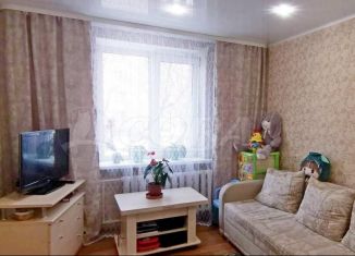 Продам 2-ком. квартиру, 51 м2, Тюмень, Ялуторовская улица, 12