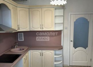 Продается 2-ком. квартира, 52.4 м2, Астрахань, Белгородская улица, 1к4