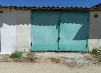 Гараж на продажу, 24 м2, посёлок городского типа Новоозёрное, Центральная площадь