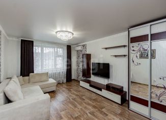 Продам 2-ком. квартиру, 66 м2, Тюмень, улица Николая Семёнова, 33к1, Восточный округ