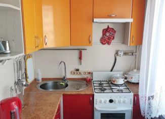 Продается двухкомнатная квартира, 42 м2, Североморск, улица Сгибнева, 4