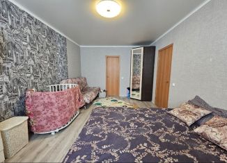 Продается 1-комнатная квартира, 42.5 м2, Ялуторовск, улица Свободы, 164к2