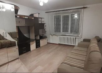 Сдается 1-ком. квартира, 38 м2, Брянск, улица Кольцова, 2