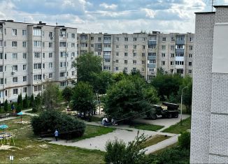 Продажа двухкомнатной квартиры, 55 м2, посёлок Строитель, микрорайон Южный, 13