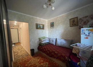 Продам 3-ком. квартиру, 49 м2, Самарская область, Революционная улица, 76