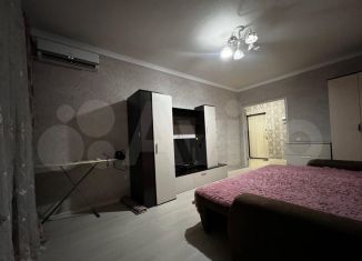 Аренда 1-комнатной квартиры, 41 м2, Астрахань, улица Вагнера, 23, ЖК Венский