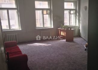 Продам 3-ком. квартиру, 115 м2, Санкт-Петербург, метро Лиговский проспект, Боровая улица, 12