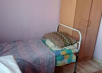 Сдаю в аренду комнату, 10 м2, Красноярск, Караульная улица, 4, Центральный район